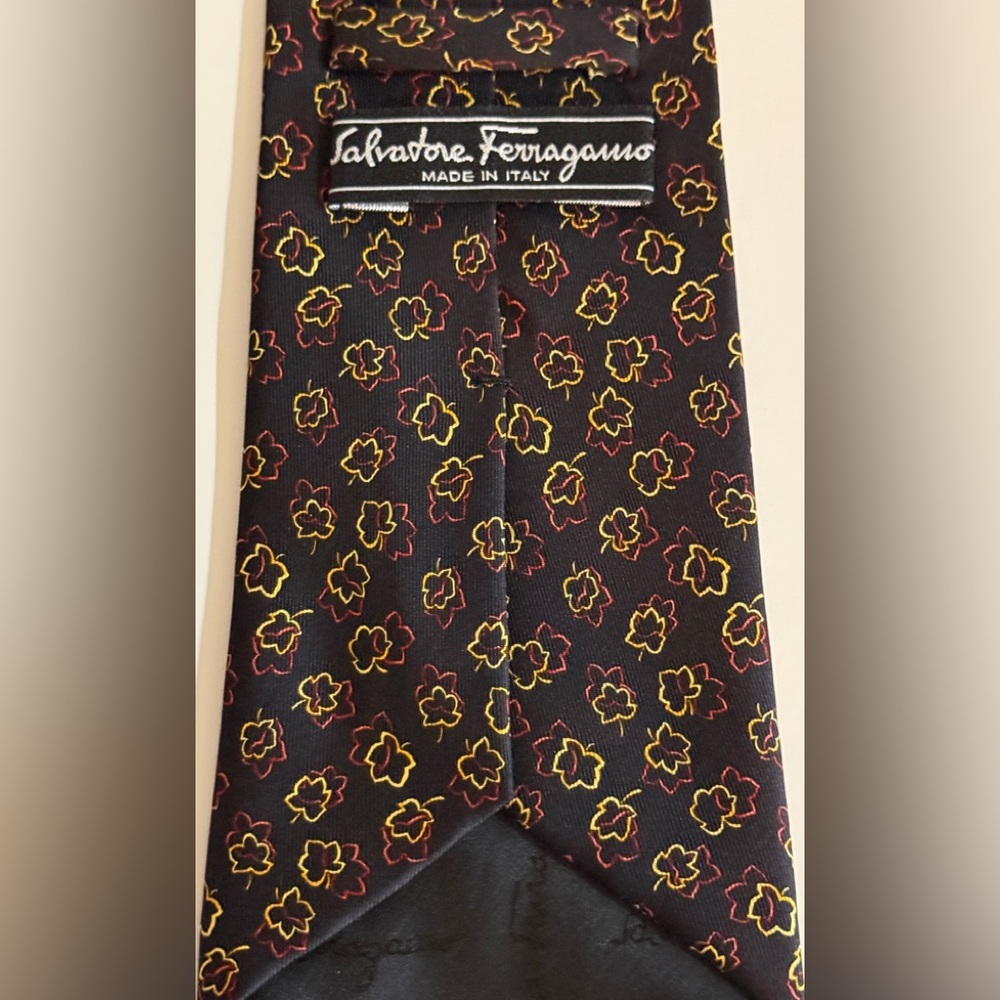Salvatore Ferragamo Leaf Tie